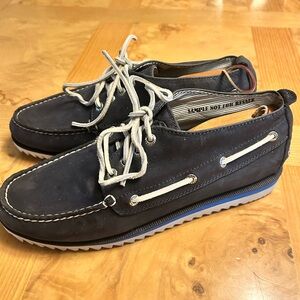 Sperry Navy Leather Boat Shoes  Display Model, Fit and Function are normal.